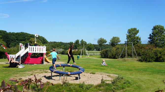 Ferienwohnung in Dranske - Feriendorf am Bakenberg 2 - Kinderspiel- und Kletterpark