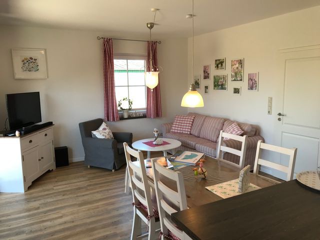 Ferienwohnung in Fehmarn OT Todendorf - Ferienwohnung zum Hof - Köneking - Bild 3