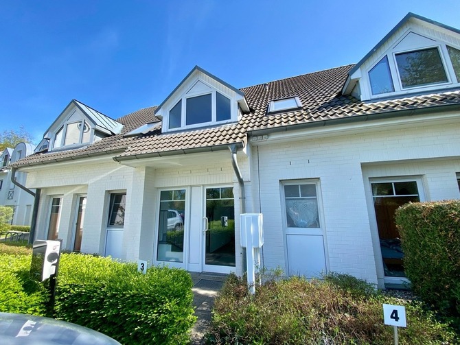 Ferienwohnung in Ostseeheilbad Zingst - Boddenkieker - Parkplatz vor dem Haus