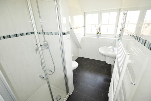 Ferienhaus in Fehmarn OT Staberdorf - Reetdachhaus 6, inkl. 2 Parkpl&auml;tze - Bild 7