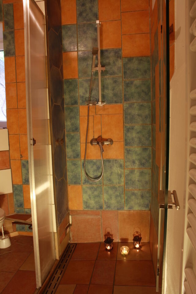 Ferienwohnung in Carinerland - Fewo Kerzenzimmer - Märchen aus Wachs und Flamme - Bild 9 Ferienwohnung in Carinerland - Fewo Kerzenzimmer - Märchen aus Wachs und Flamme - Bild 9