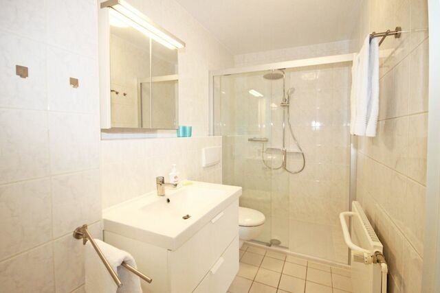 Ferienwohnung in K&uuml;hlungsborn - 9984- Strandstra&szlig;e, WE 9 mit Westbalkon - Bild 8