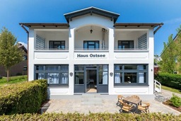 Haus Ostsee - Suite mit Gartenterrasse
