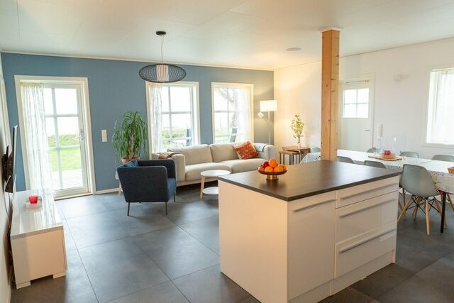 Ferienwohnung in Wiek - Fewo " Strandhaus Wiek " direkt am Wasser mit herrlichen Weitblick - Bild 16