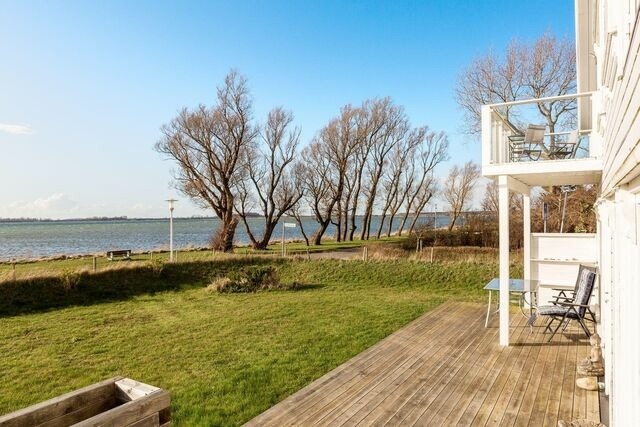 Ferienwohnung in Wiek - Fewo " Strandhaus Wiek " direkt am Wasser mit herrlichen Weitblick - Bild 22