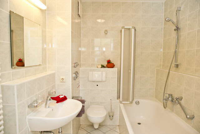 Ferienwohnung in K&uuml;hlungsborn - Ostseeblick, R&uuml;gen 13 - Bild 3