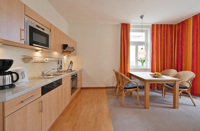 Ferienwohnung in Sellin - Ferienwohnung 5 in Sellin auf R&uuml;gen Villa Celia 6 Pers. WLAN und Sauna 200 m vom Strand entfernt - Bild 3