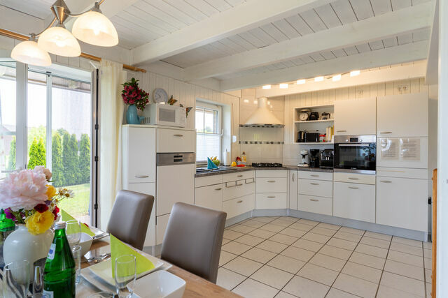 Ferienhaus in Heiligenhafen - Ferienhaus Ostseecharme mit Sauna u. Garten - Bild 10