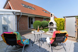 Ferienhaus Ostseecharme mit Sauna u. Garten