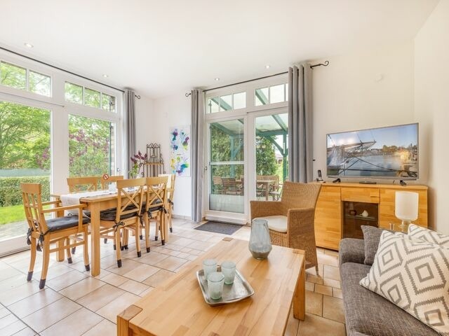 Ferienhaus in Garz - Familienferienhaus R&uuml;genbrise - Gemeinsames Urlauben mit Steg auf R&uuml;gen - Bild 12