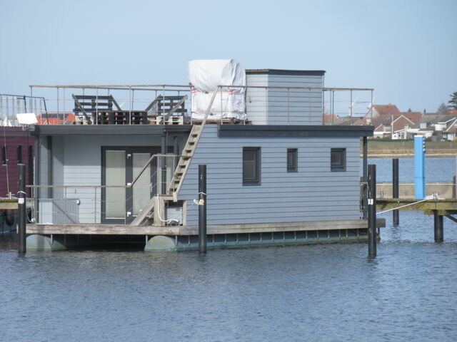 Ferienwohnung in Fehmarn - Hausboot Kaddi`s Sunshine - Huus & Meer Burgtiefe - Bild 4
