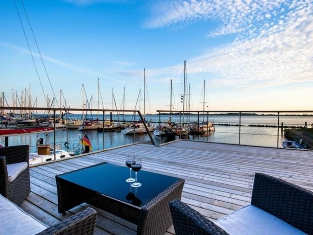 Ferienwohnung in Fehmarn - Hausboot Kaddi`s Sunshine - Huus & Meer Burgtiefe - Bild 5