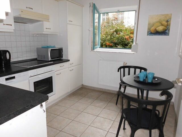 Ferienwohnung in K&uuml;hlungsborn - Sanssouci - 37-08 - Strandstra&szlig;e-OstSeegarten - Bild 3