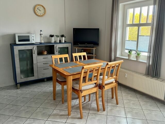 Ferienwohnung in K&uuml;hlungsborn - Parkblick - 01-12 - Bild 3