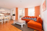 Ferienwohnung in Lobbe - Strandhaus Lobbe, Sanddorn Nr. 3 - Bade- & Saunawelt t&auml;glich inklusive - Bild 2