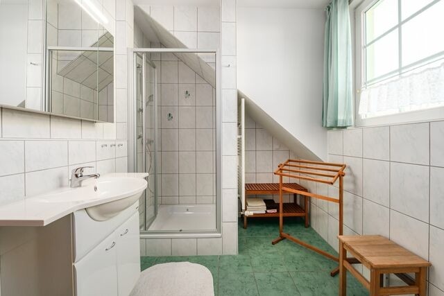 Ferienwohnung in Baabe - Villa Mara - Wohnung 9 - Bade- & Saunawelt t&auml;glich inklusive - Bild 14