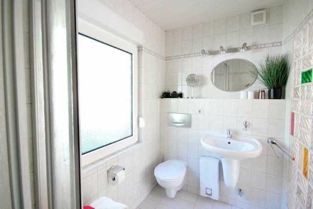 Ferienhaus in Binz - Bungalow am Schmachter See - 90635 - Bild 6