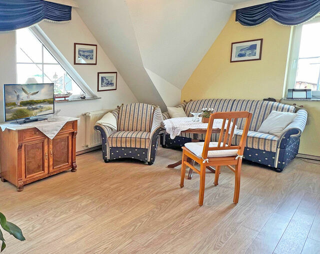 Ferienwohnung in G&ouml;hren - Villa Vivien, Ostsee Bernstein App. 1 - Bade- & Saunawelt t&auml;glich inklusive - Bild 2