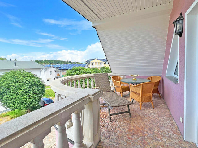Ferienwohnung in G&ouml;hren - Villa Vivien, Ostsee Bernstein App. 1 - Bade- & Saunawelt t&auml;glich inklusive - Bild 4